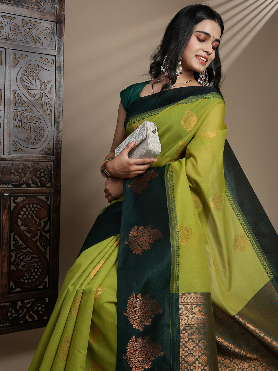 Women Kora Cotton Fancy Light Green Saree SK113