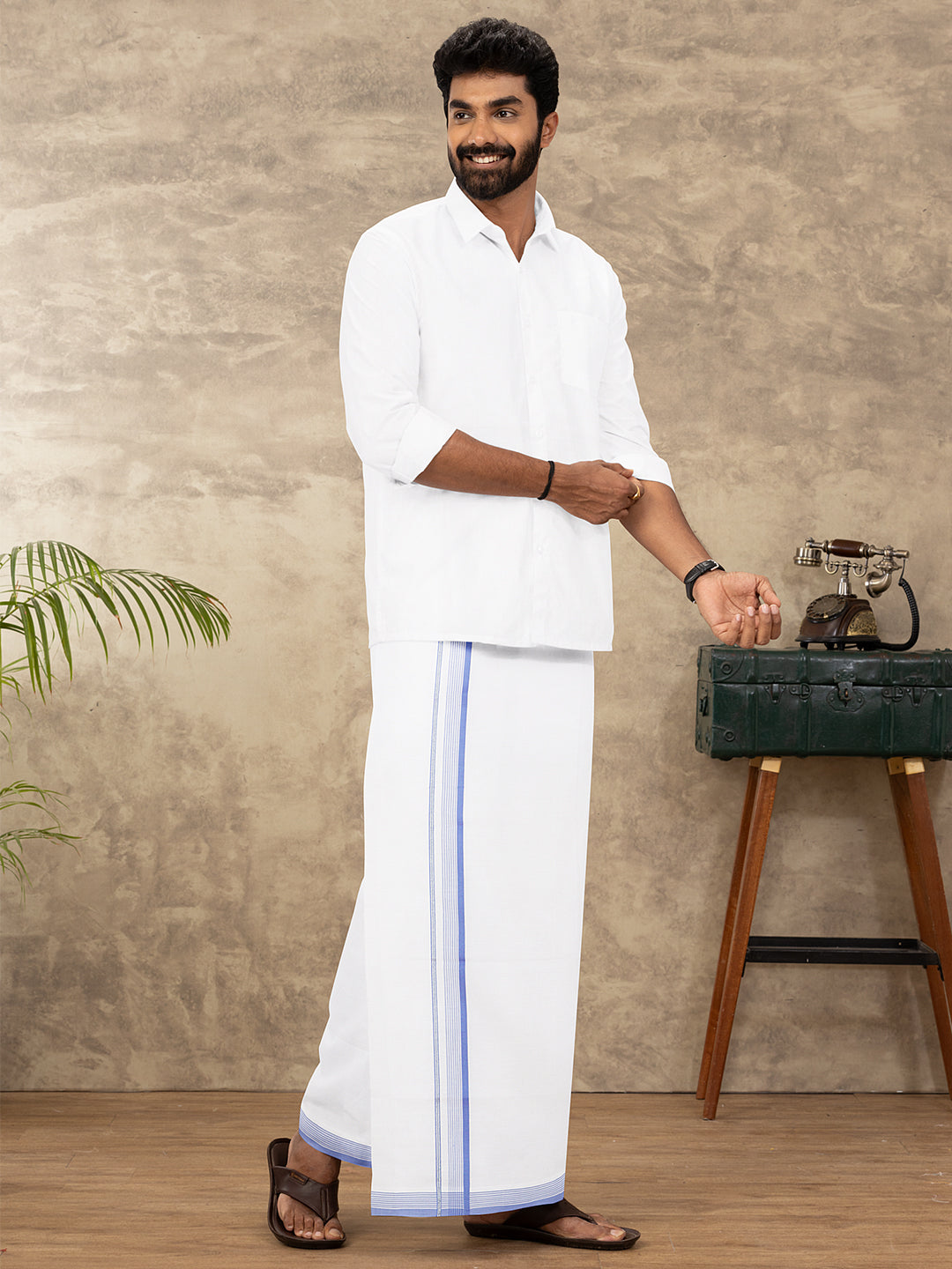 Men 100% Cotton Single Layer White Dhoti with Fancy Jari Border HW05