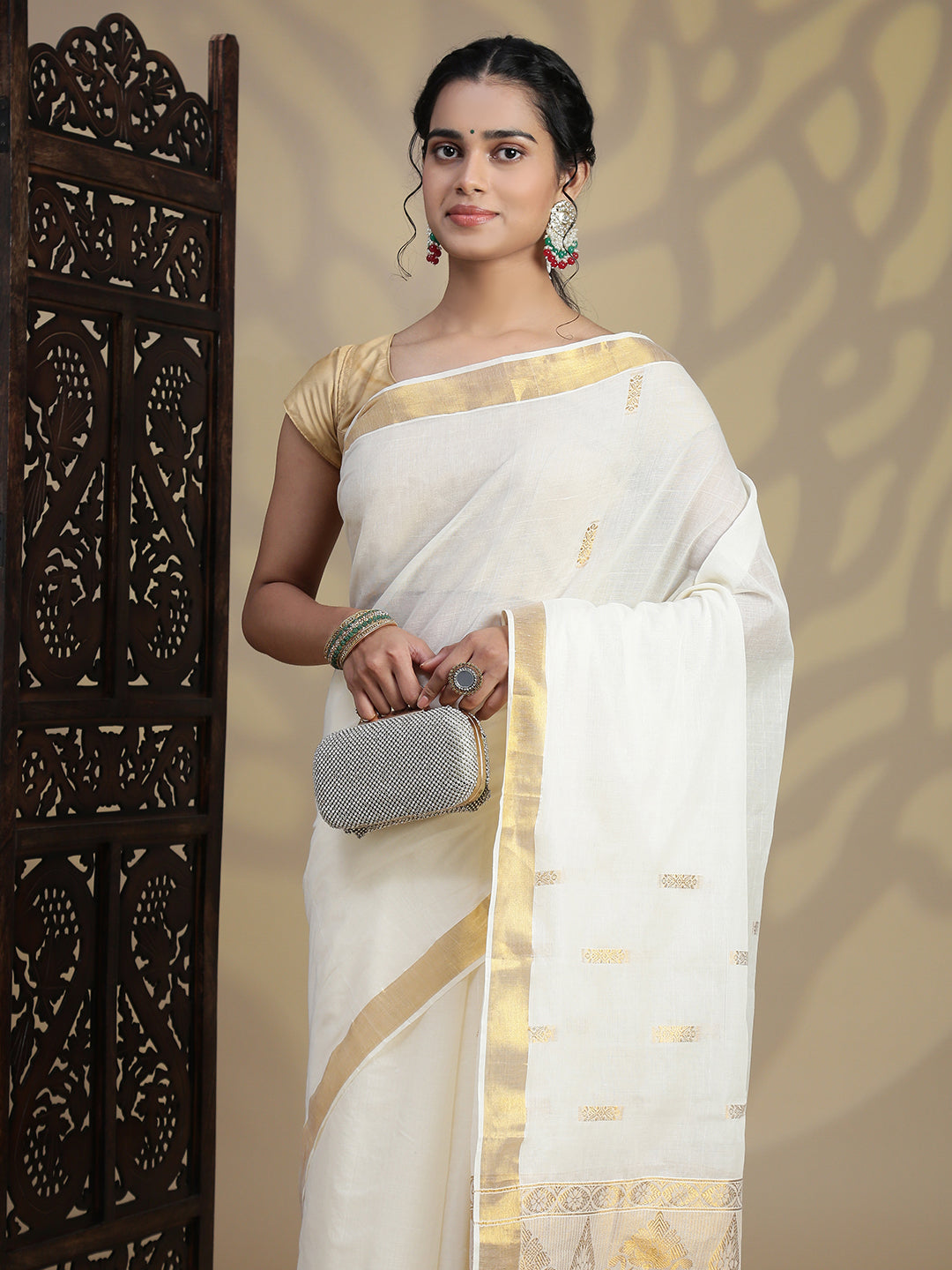 Women Traditional Kerala Cream Saree KS238