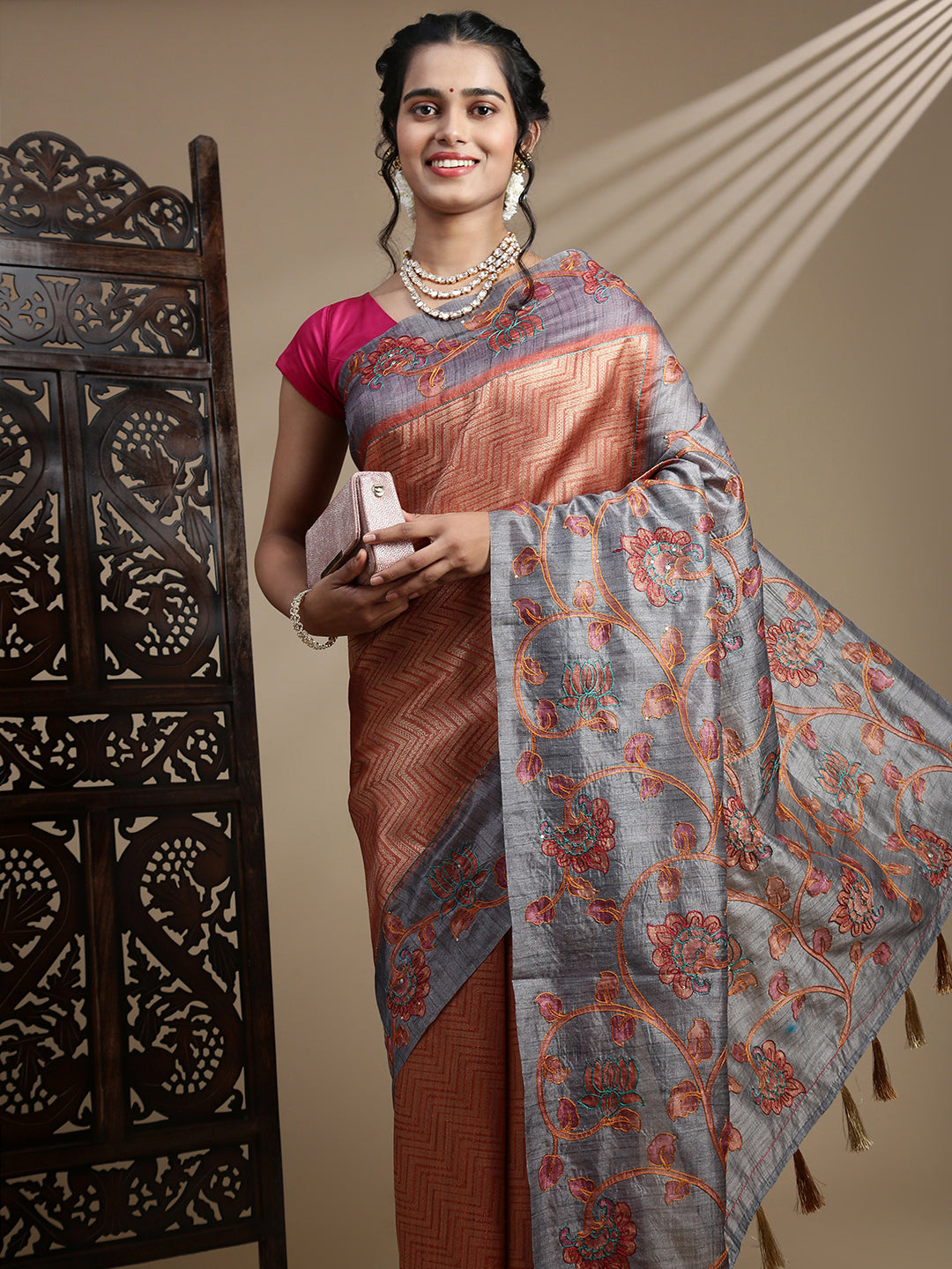 Women Grey Semi Raw Silk Embroidered Saree SRS109