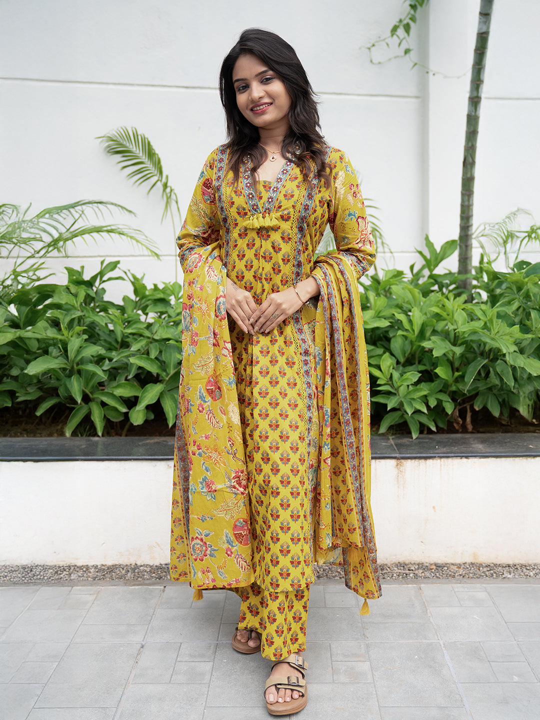 Women Pure Cotton Printed Mustard Kurti Set EKS97