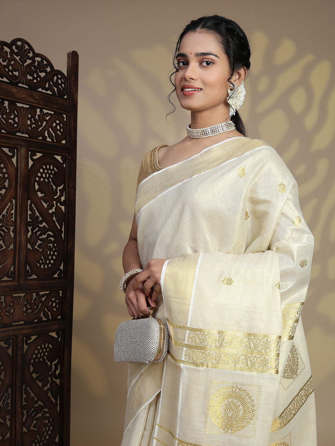 Women Traditional Kerala Tissue Gold Saree KS229