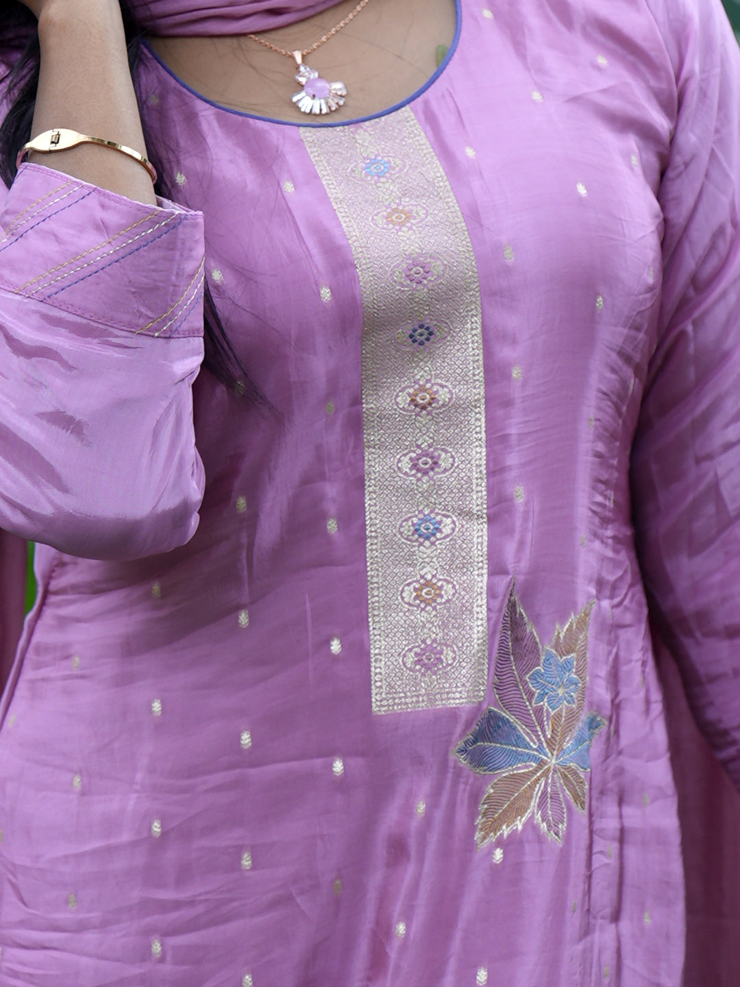 Women MM Silk Embroidered Lavender Kurti Set EKS119