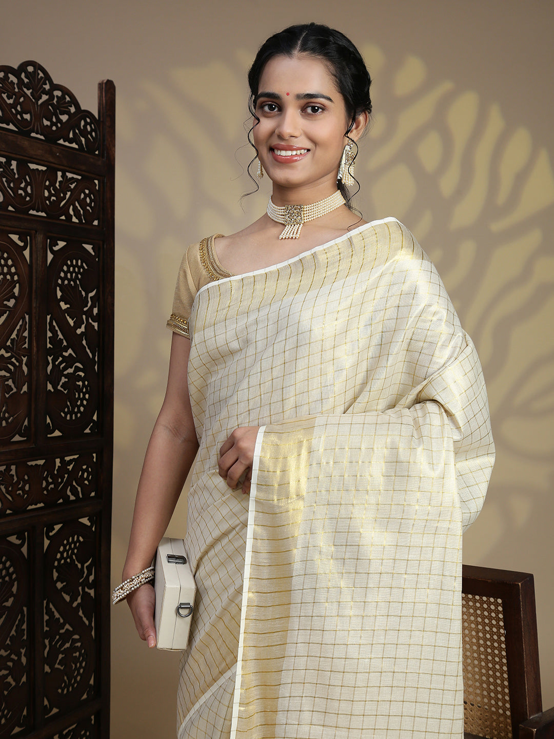 Women Traditional Kerala Tissue Gold Checks Saree KS218