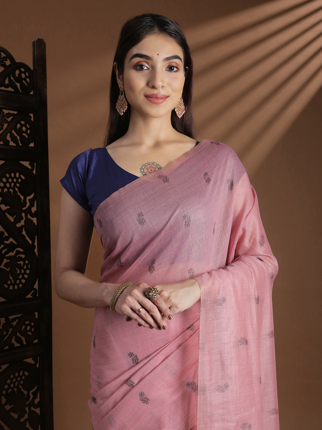 Women Pink Cotton Weaving Saree PCS253