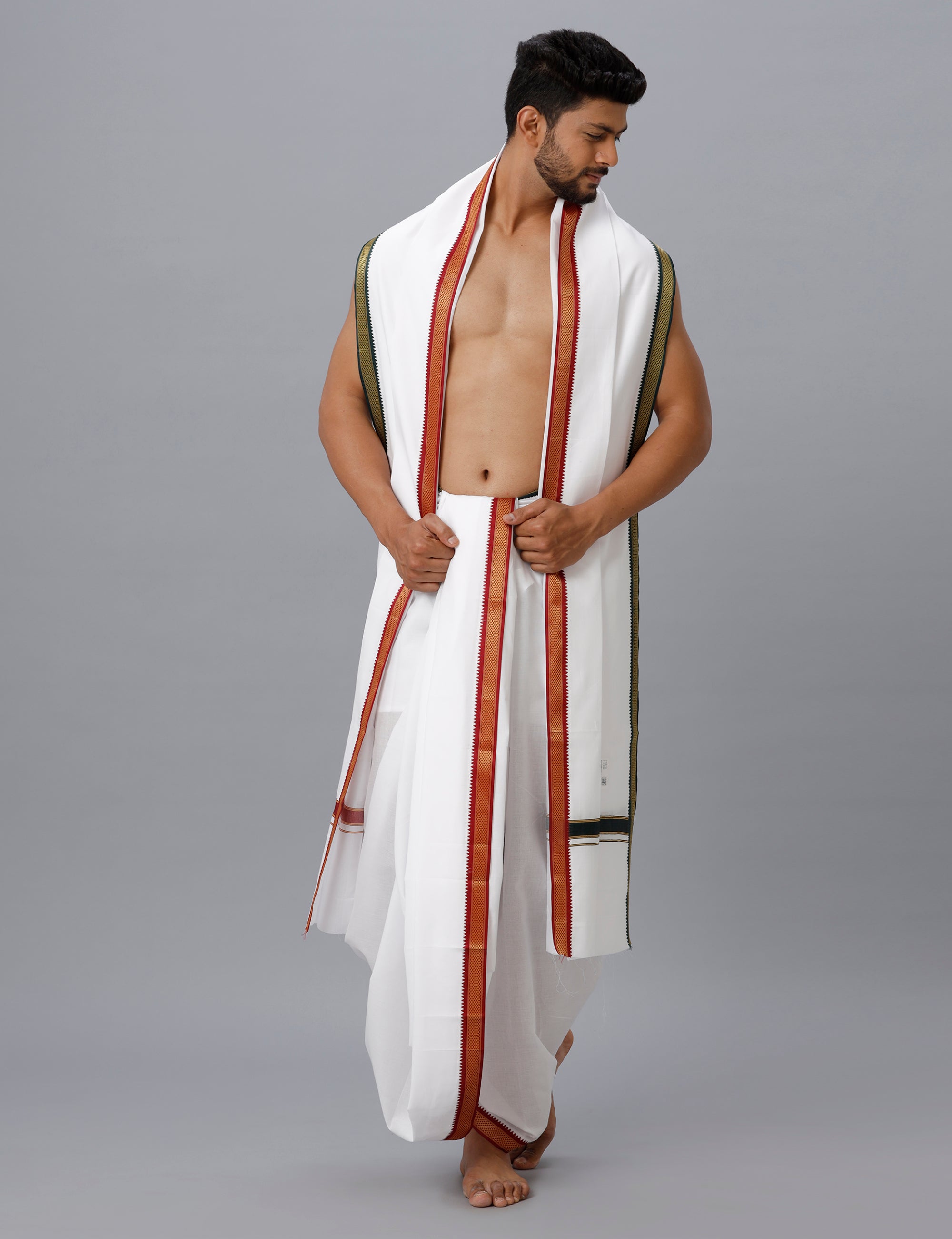 Men Panchakacham with Angavasthram Chakra White (10+6)