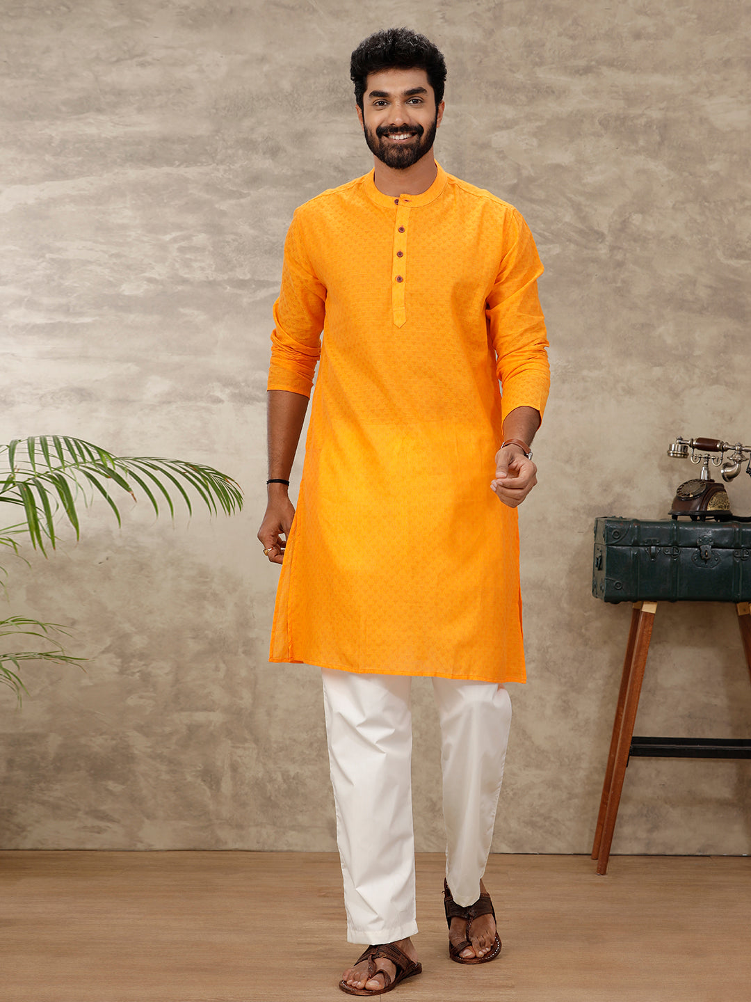 Men Cotton Full Length Self Design Pocket Kurta Orange Y5
