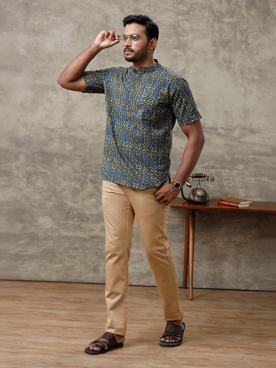 Men Cotton Short Length Printed Pocket Kurta Green with Blue OE8
