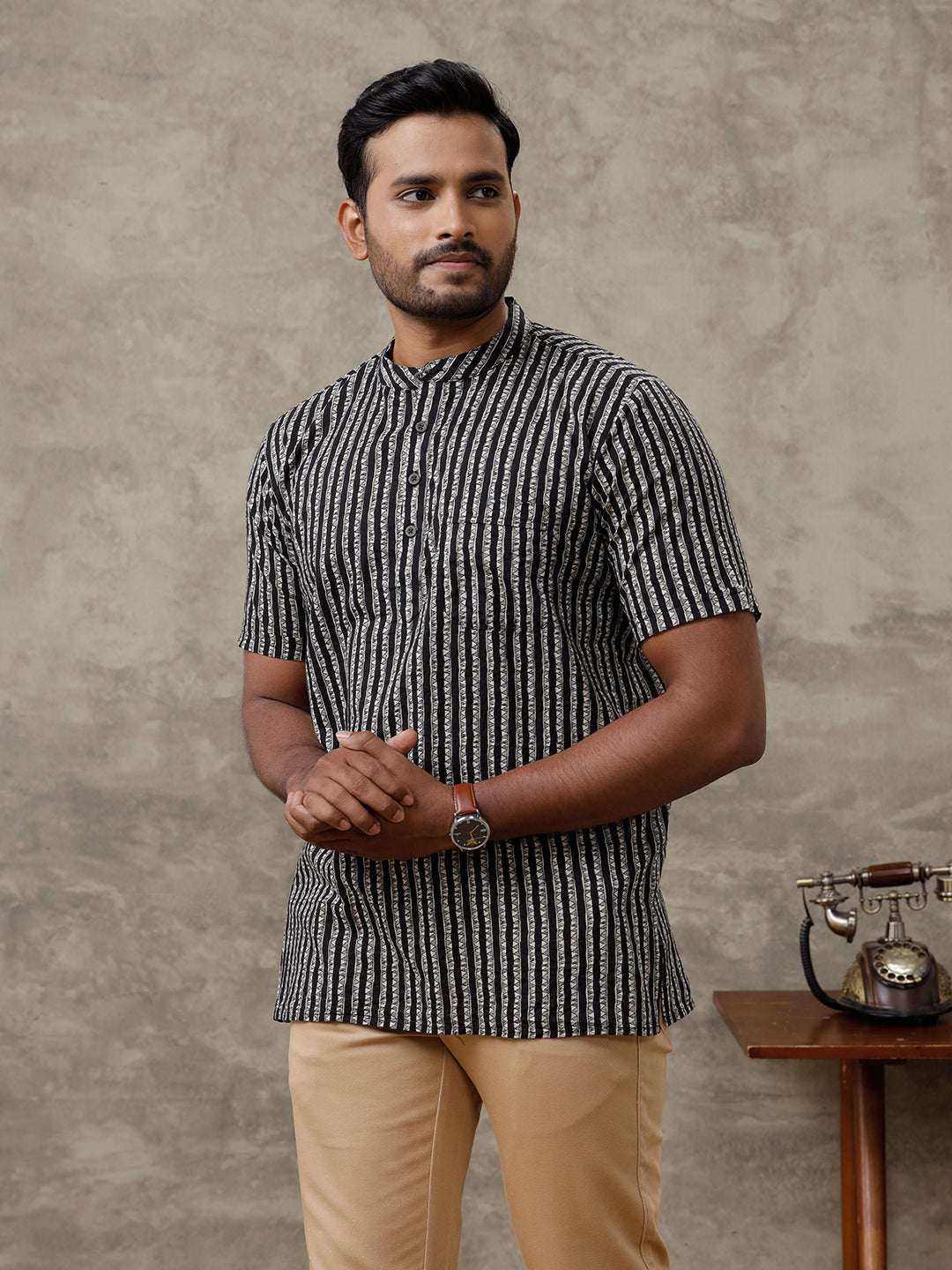 Men Cotton Short Length Striped Pocket Kurta Black OE4