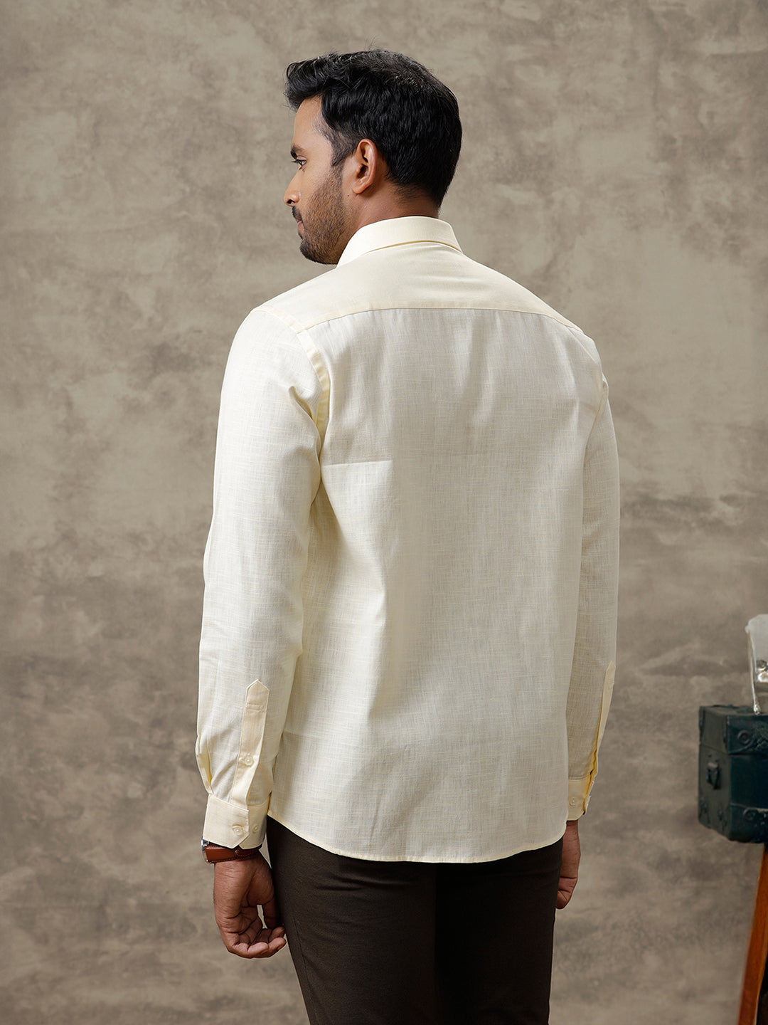 Men Cotton Rich Shirt Light Yellow T44 TT4