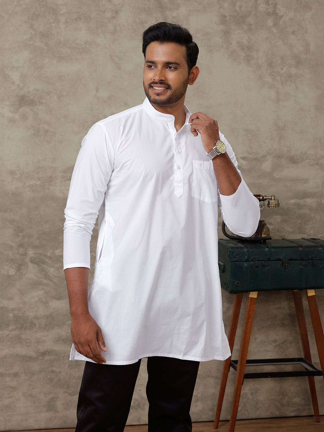 Men Cotton Medium Length Plain Pocket Kurta White