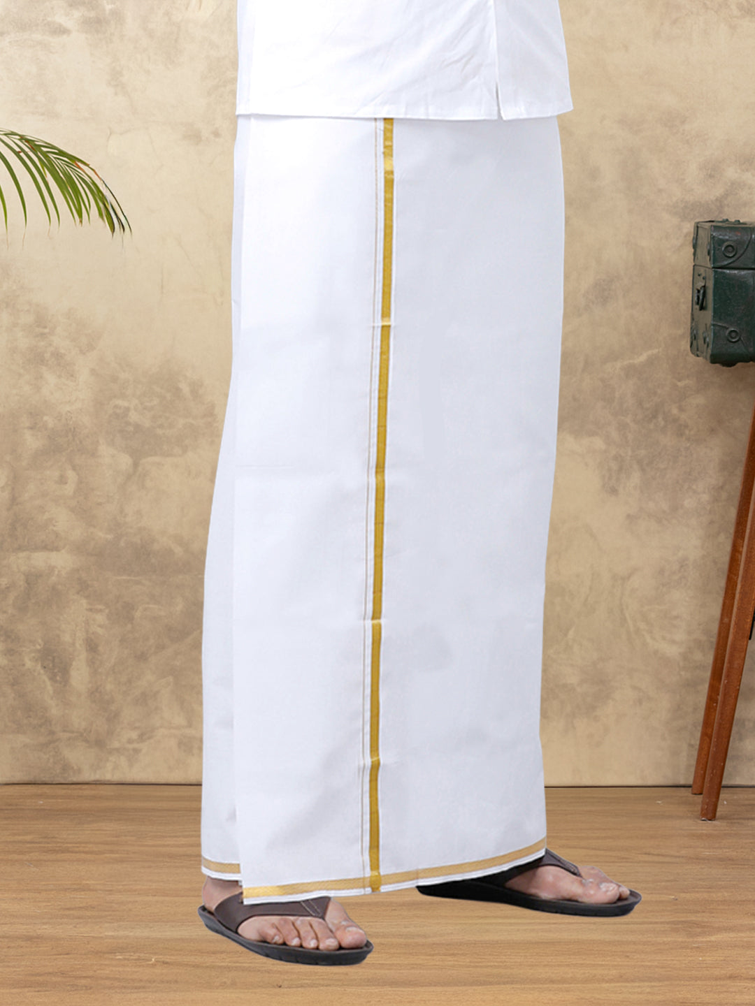 Mens Cotton Blend Dhoti with Jari Border (4M)