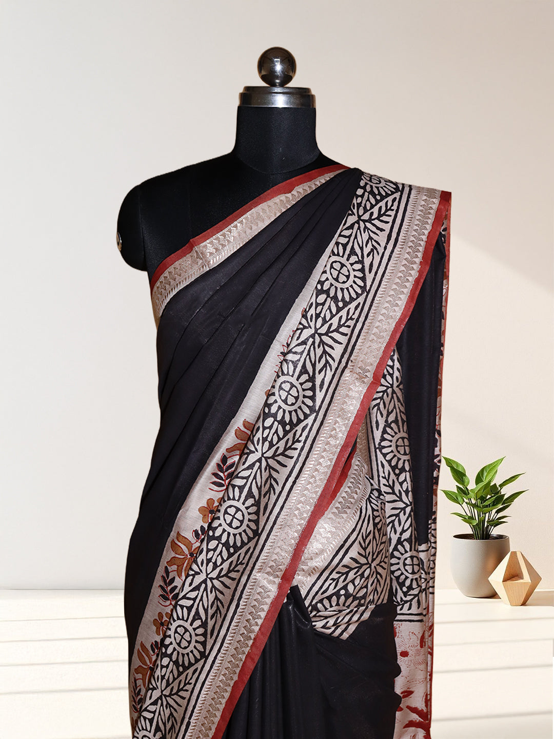 Women Black Semi Chanderi Cotton Printed Saree SC80