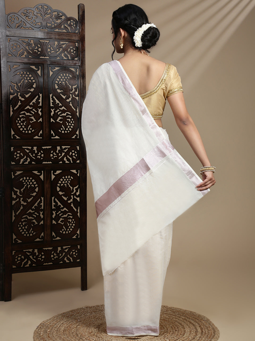 Women Traditional Kerala Cream Plain Saree with RoseGold Border KS223