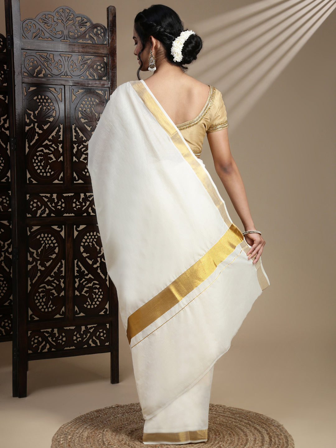 Women Traditional Kerala Cream Plain Saree with Gold Border KS222