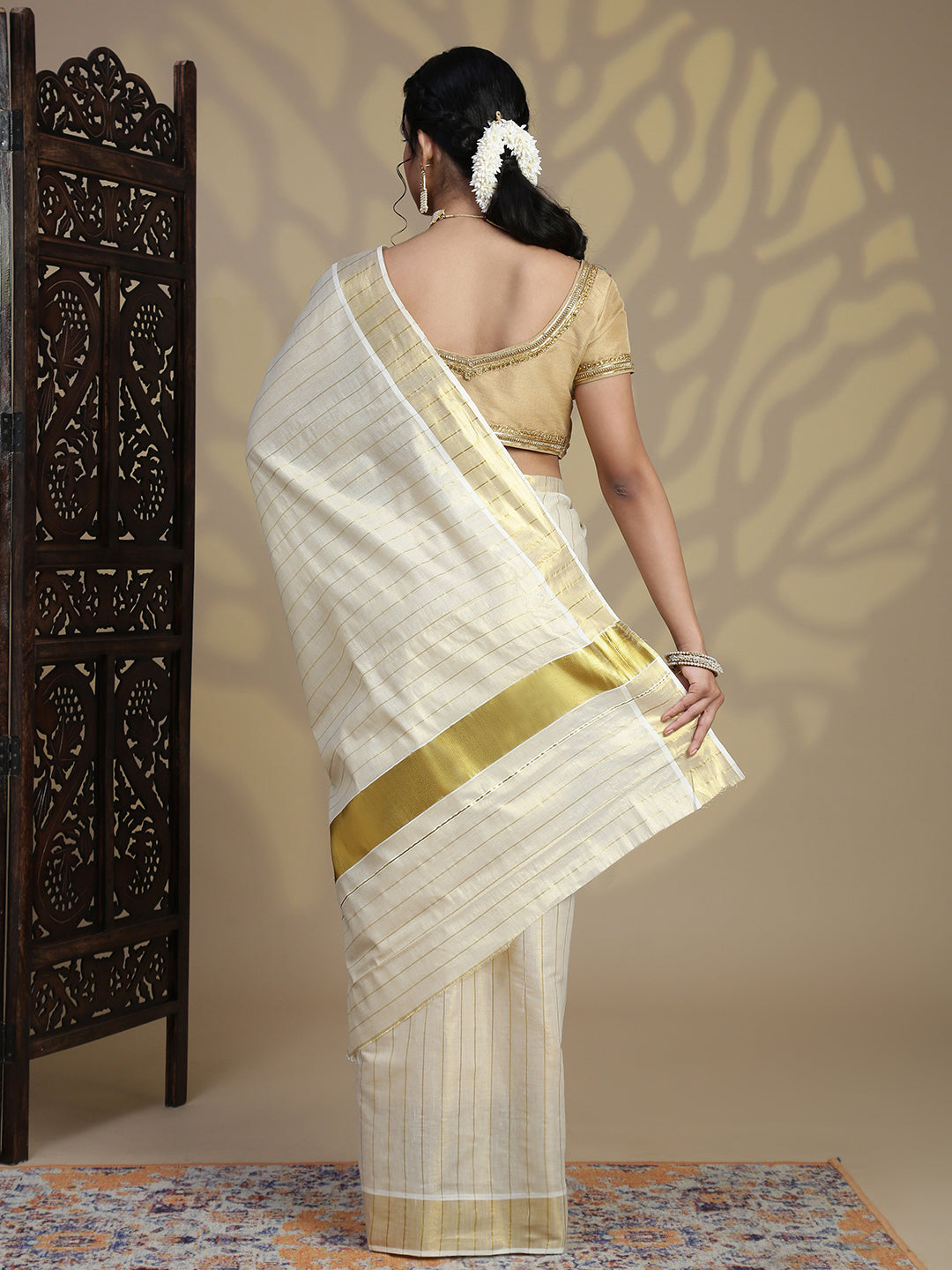 Women Kerala Tissue Gold Stripes Saree KS220