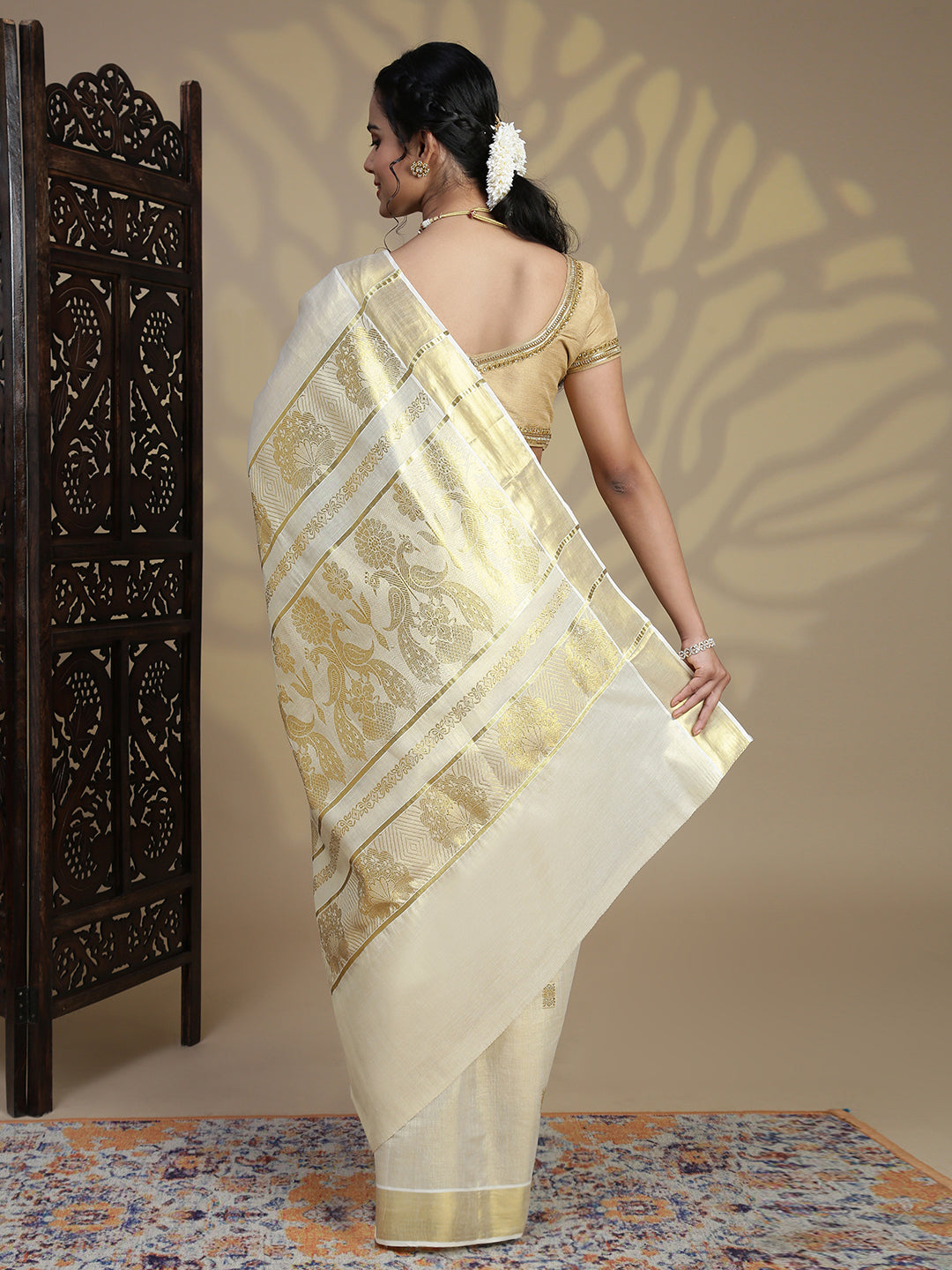 Women Traditional Kerala Tissue Gold Saree KS232