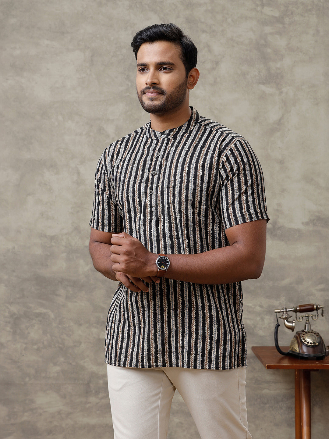 Men Cotton Short Length Striped Pocket Kurta Black OE13