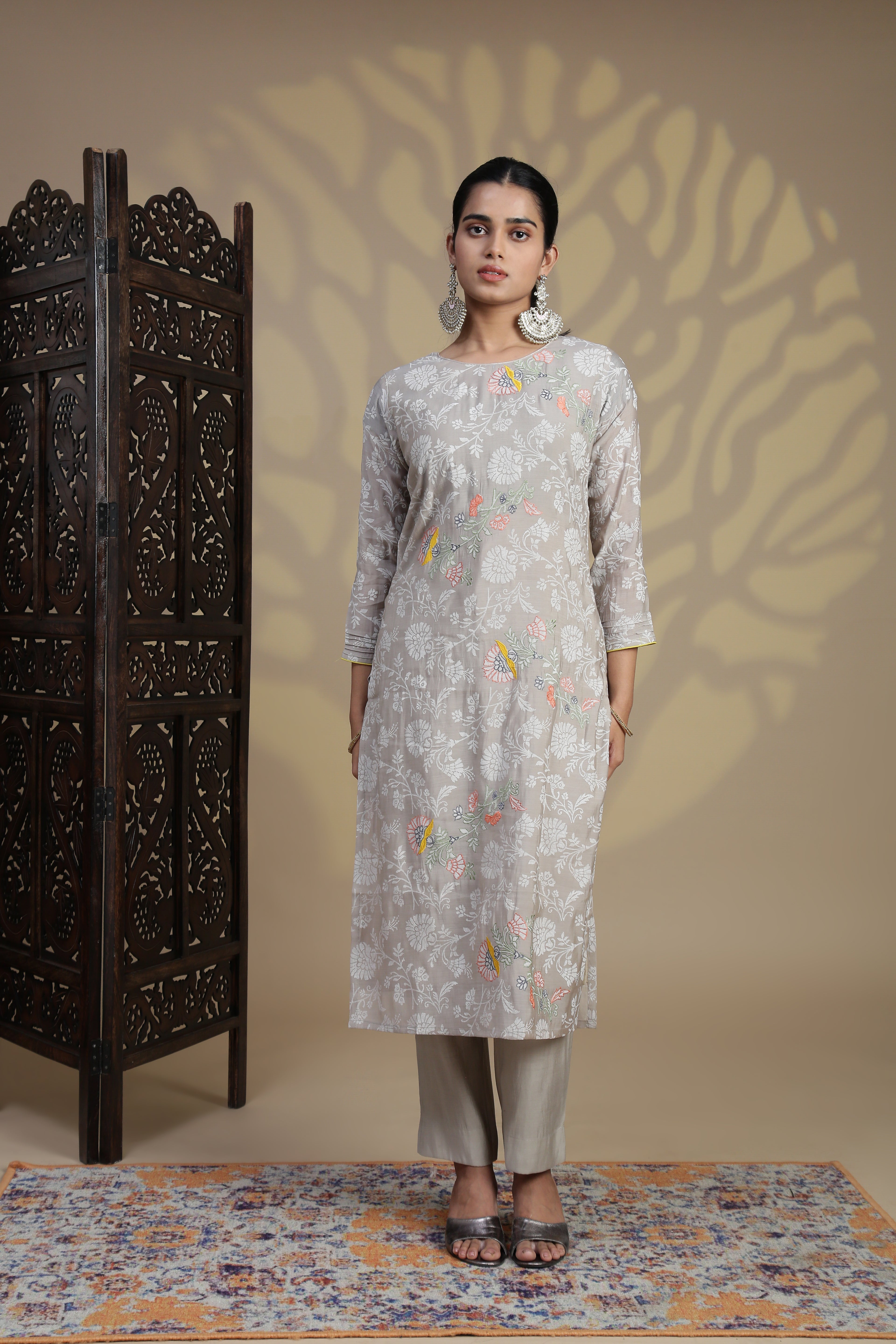 Women Light Grey MM Silk Embroidery Kurti Set EKS99