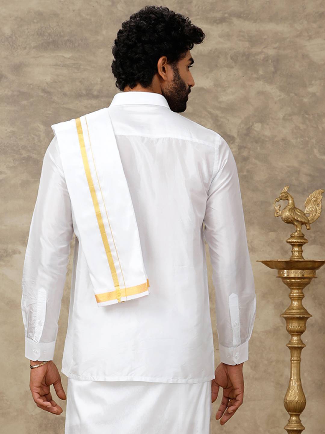 Men Silk White Towel with 3/4" inch Jari Border Rajahamsa