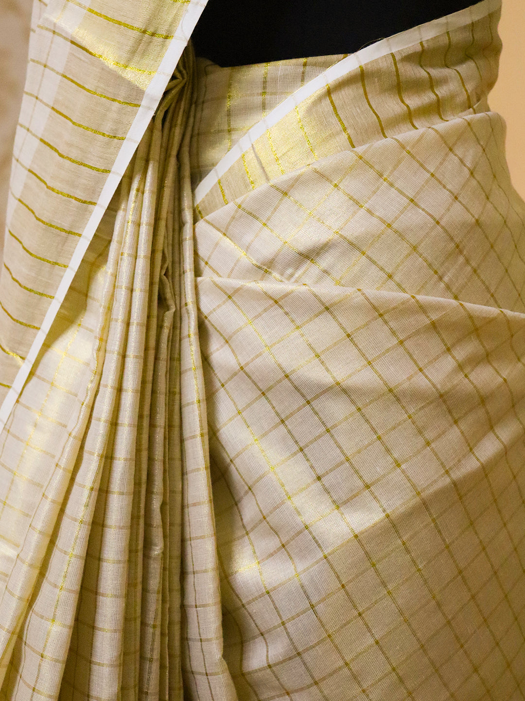 Women Kerala Tissue Gold Checks Saree KS210