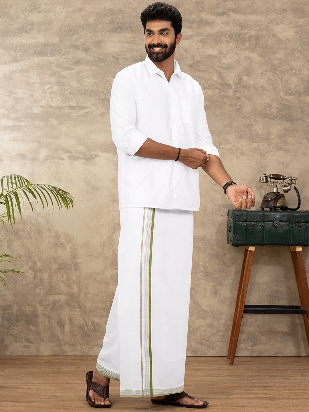 Men 100% Cotton Single Layer White Dhoti with Fancy Jari Border HW04