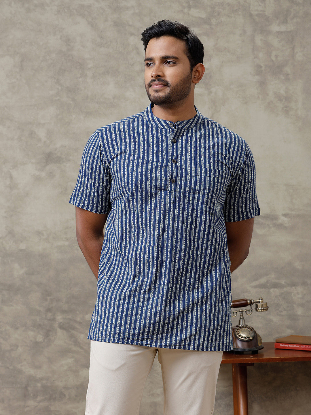 Men Cotton Short Length Striped Pocket Kurta Blue OE6