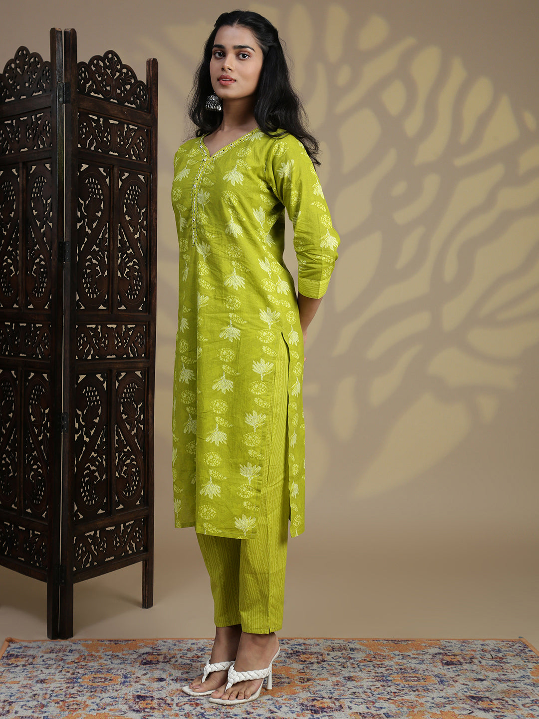 Women Green Cotton Printed Kurti Set EKS101