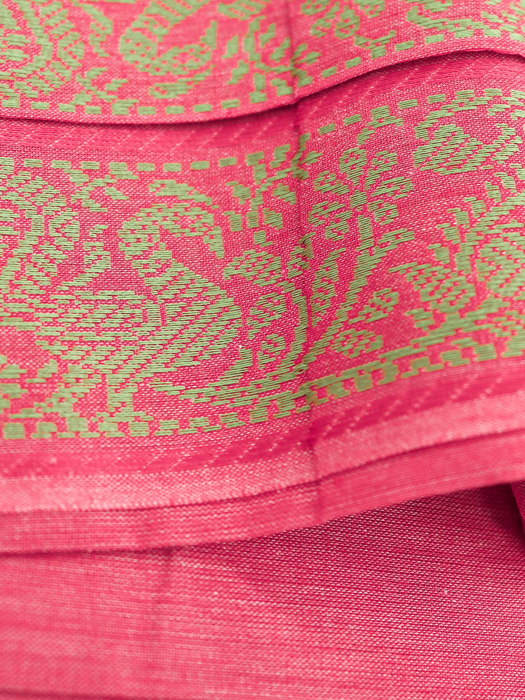 Men Cotton Red Towel with Fancy Border 6422