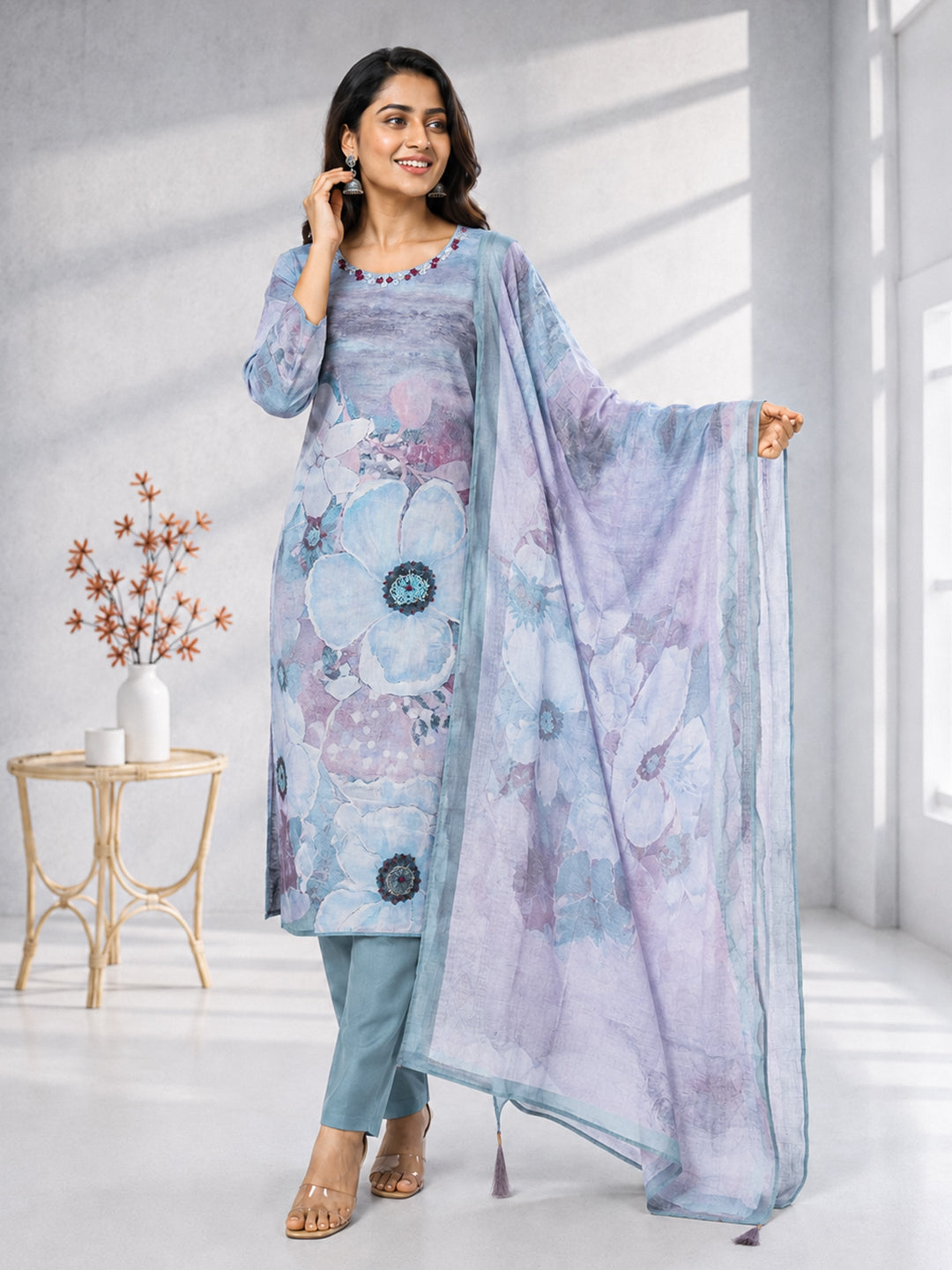 Women Greyish Blue Cotton Printed Kurti Set EKS84