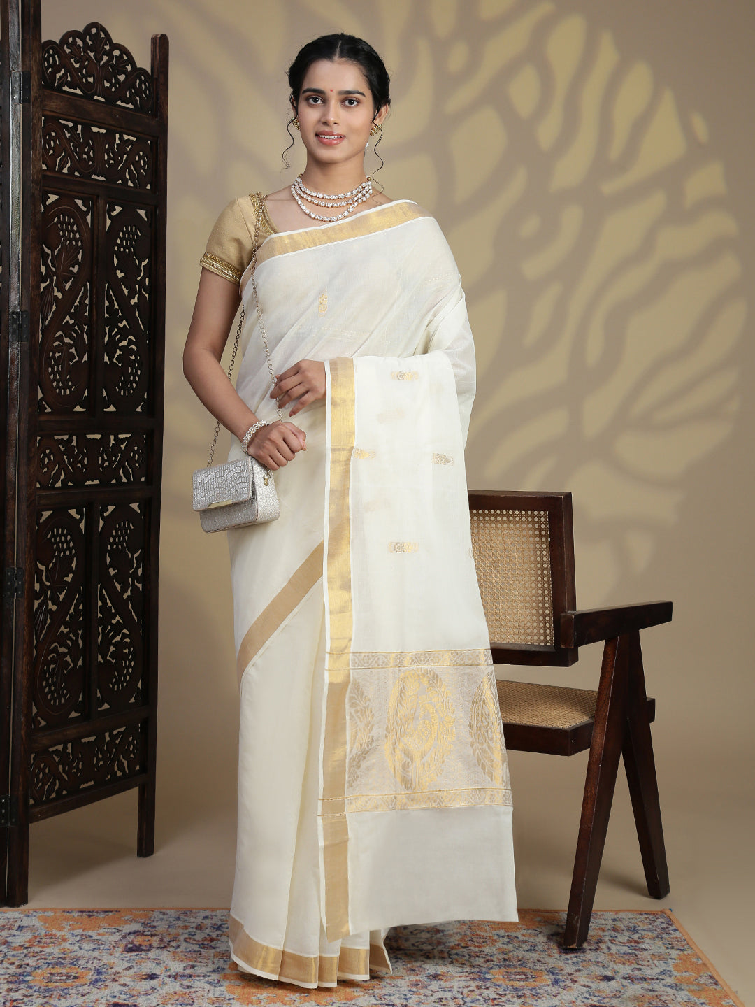 Women Kerala Cotton Cream Saree KS235