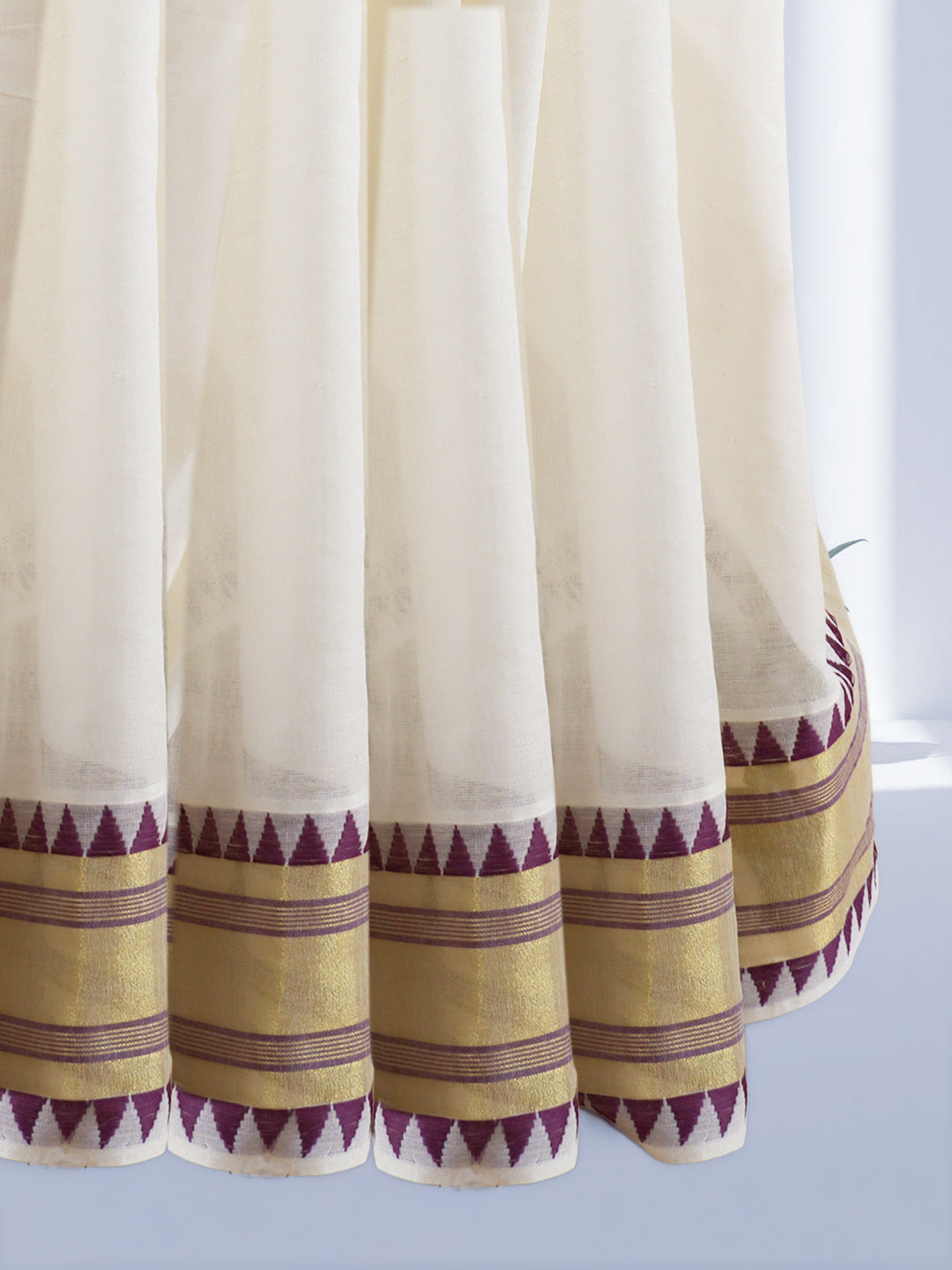 Women Traditional Kerala Cream Saree KS205