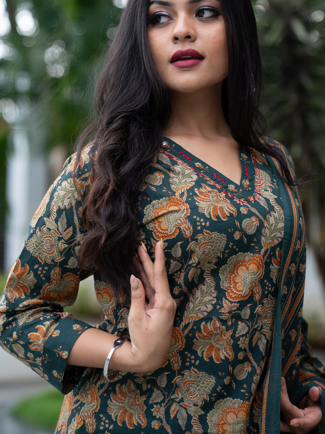 Women Pure Cotton Printed Dark Green Kurti Set EKS115