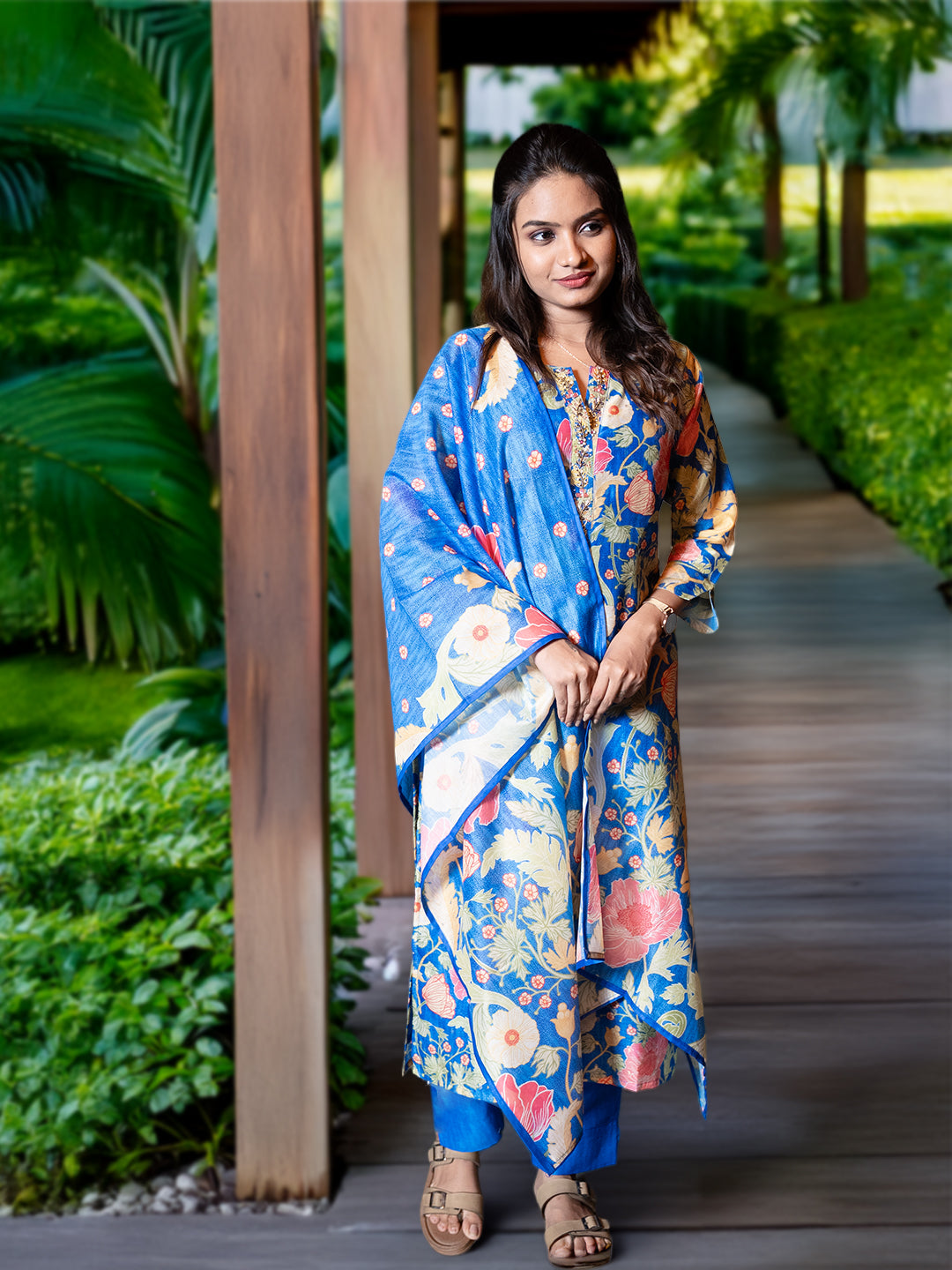 Women Blue Cotton Mix Weaving Printed Kurti Set EKS113