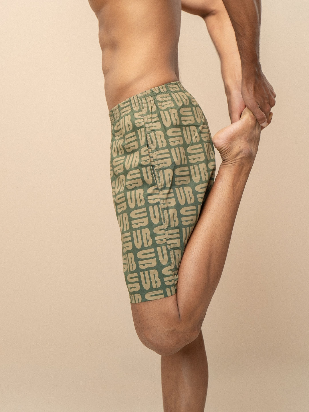 Men 100% Combed Cotton Green Woven Printed Boxer Long Shorts WB49