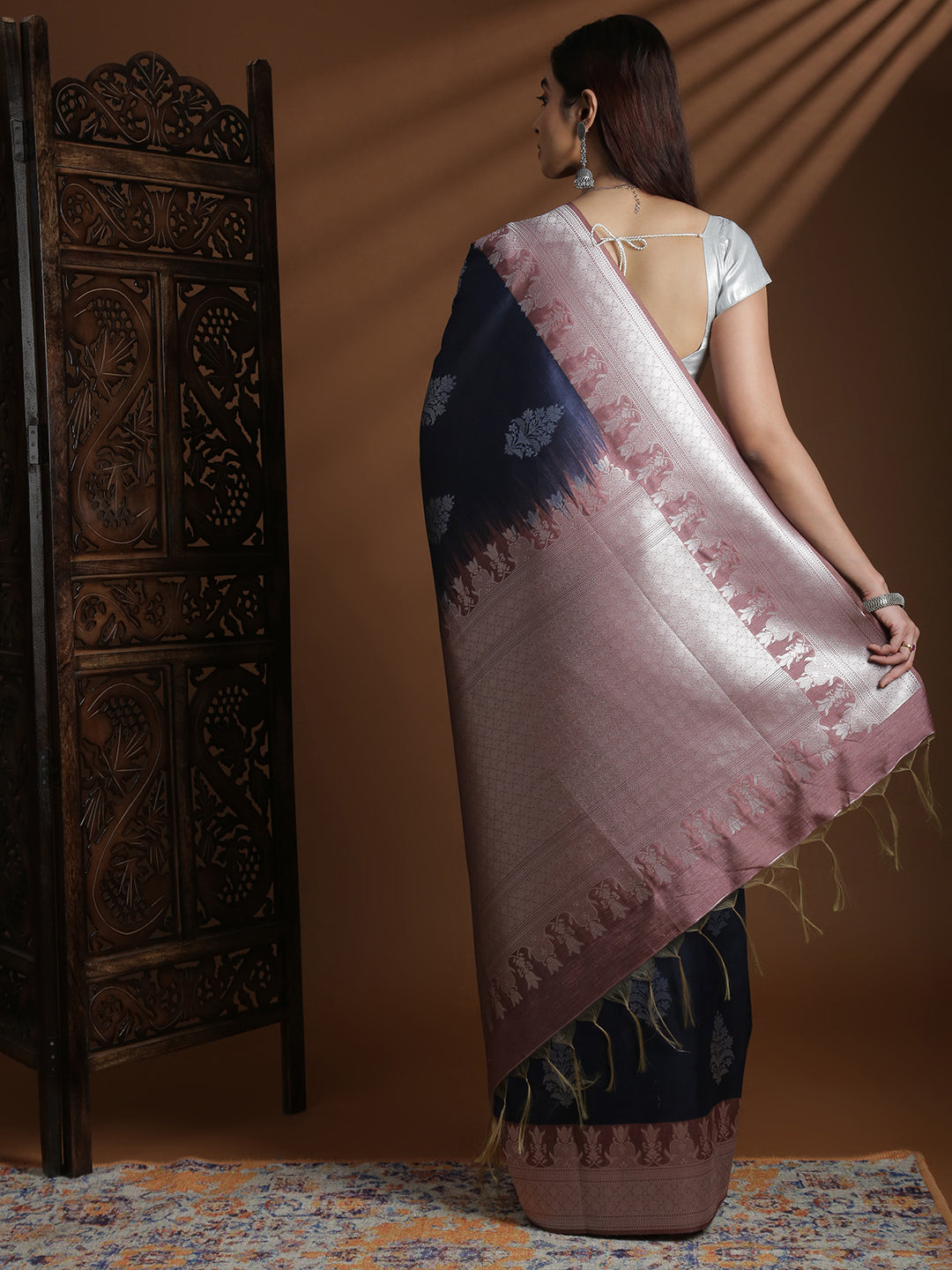 Women Semi Tussar Weaving Navy Saree ST317