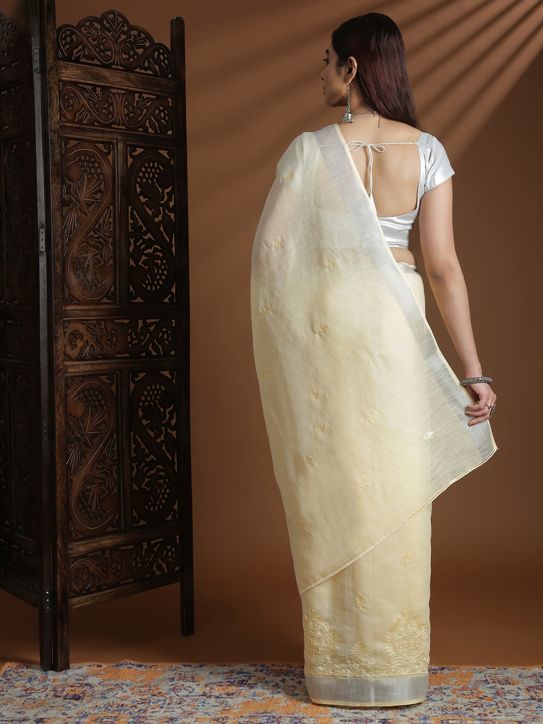 Women Yellow Semi Linen Embroidered Saree SL242