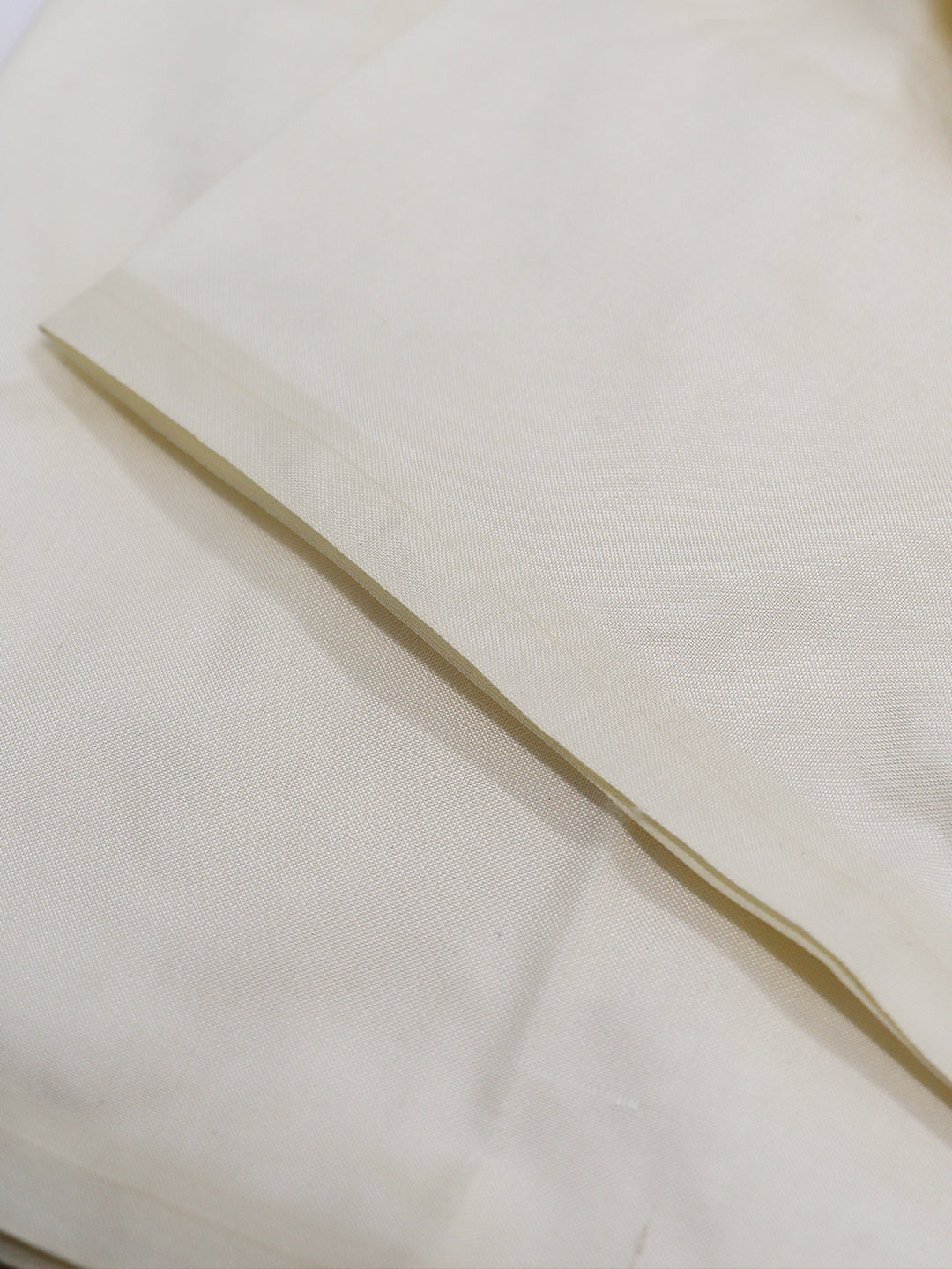 Men Pure Silk Cream Shirting Fabric 5566