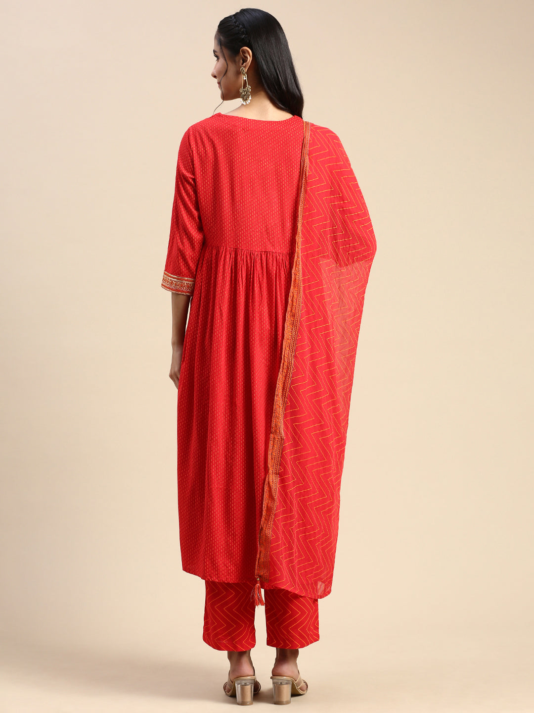 Women Cotton Red Print & Embroidered Kurti Set PKS13-Back view