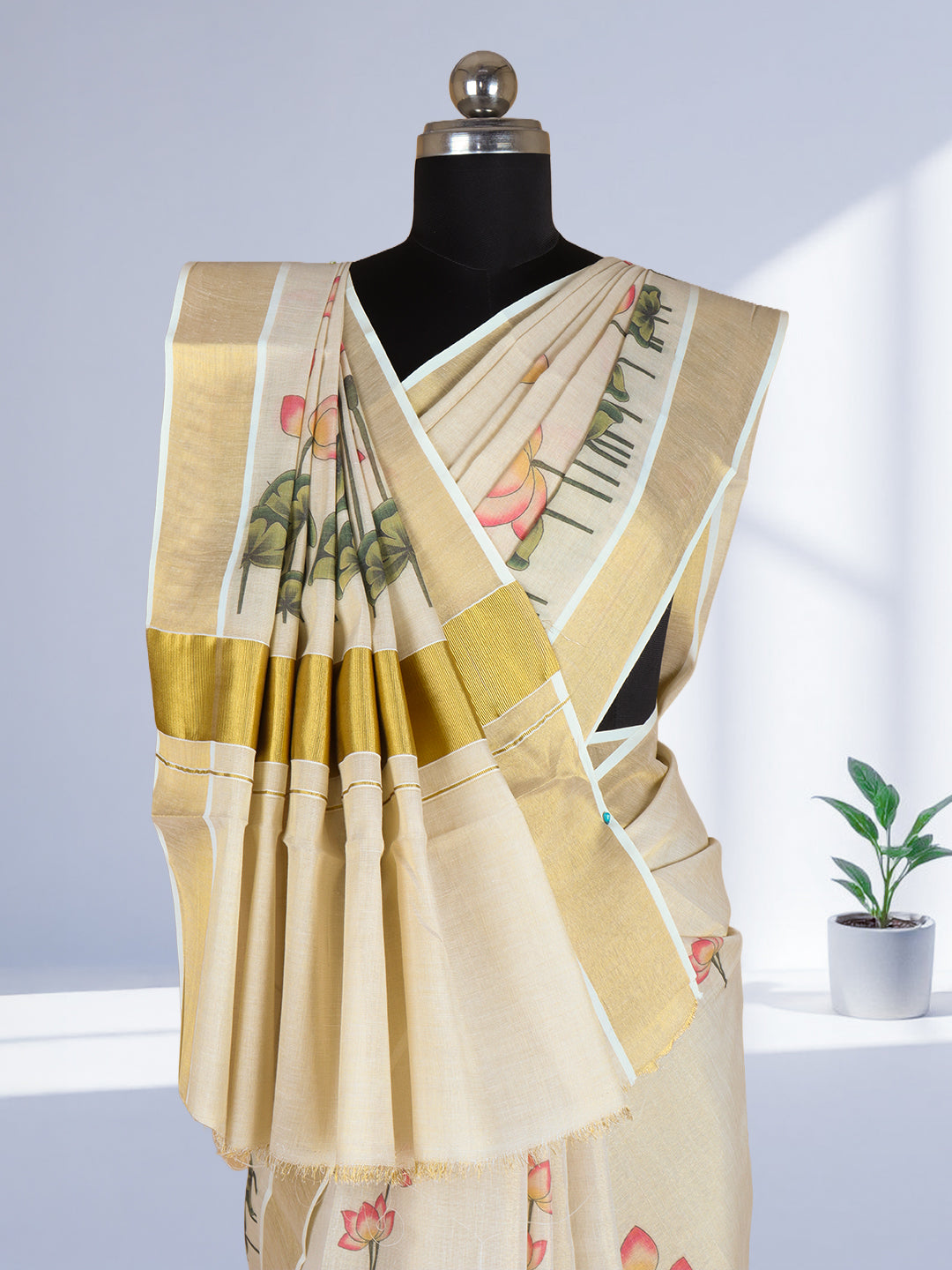 Women Kerala Tissue Gold with Lotus Designed Saree KS209