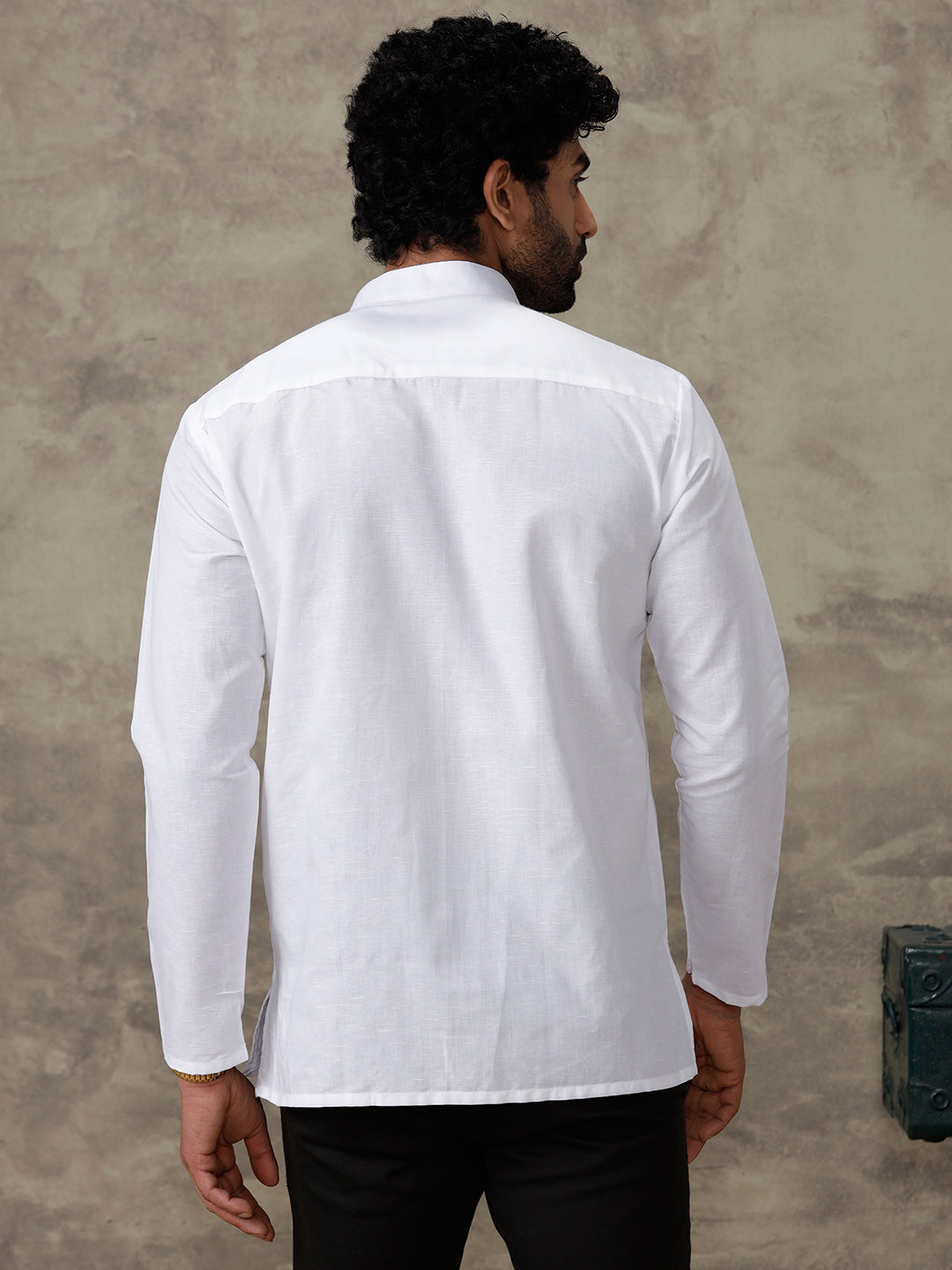 Men Linen Cotton Short Length Plain Pocket Kurta White MW1