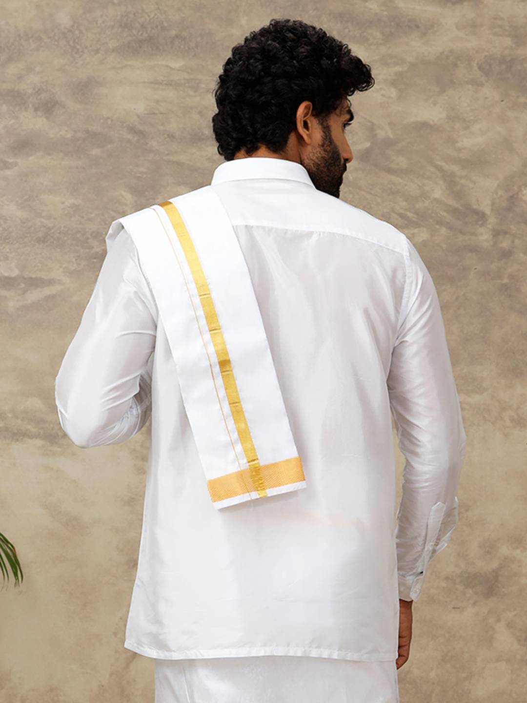 Men Pure Silk White Towel with 1 1/2" inch Jari Border Rajahamsa