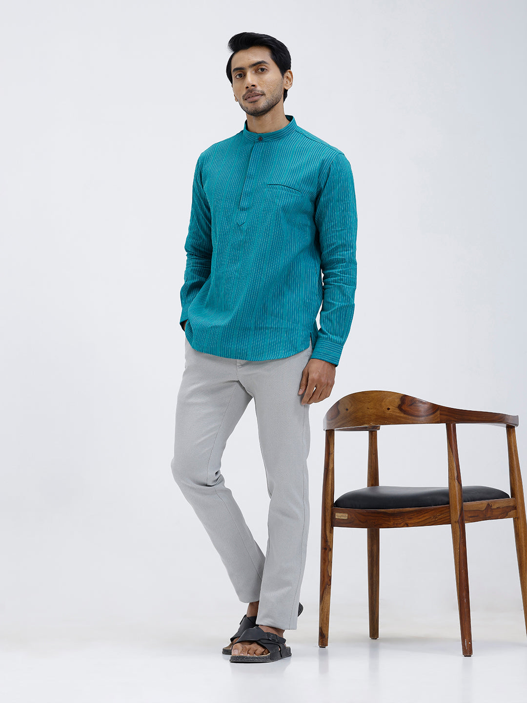 Men Cotton Short Length Striped Pocket Kurta Green RK56