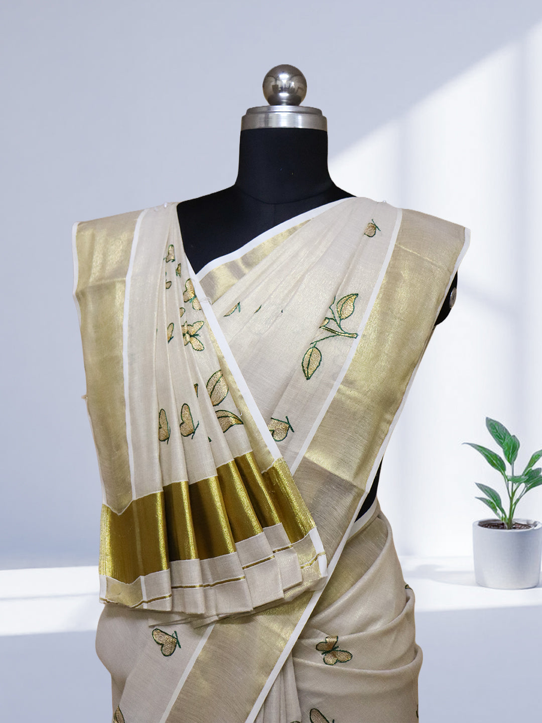Women Kerala Tissue Gold Embroidery Saree KS214