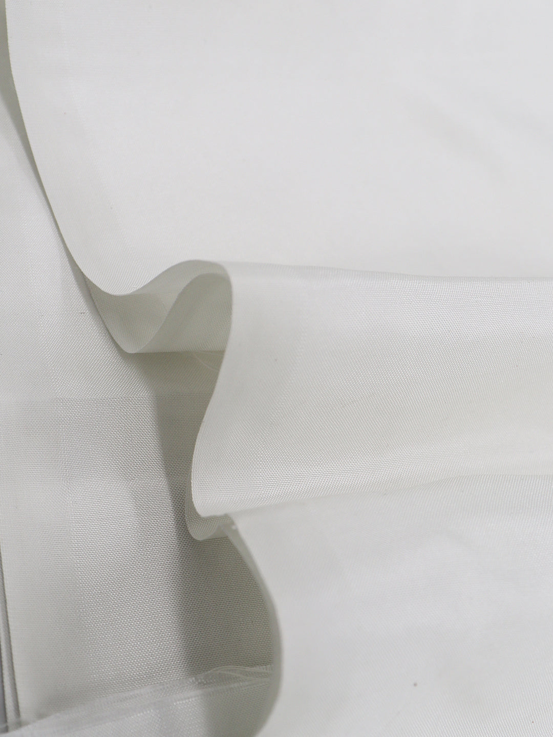 Men Pure Silk White Shirting Fabric 5566
