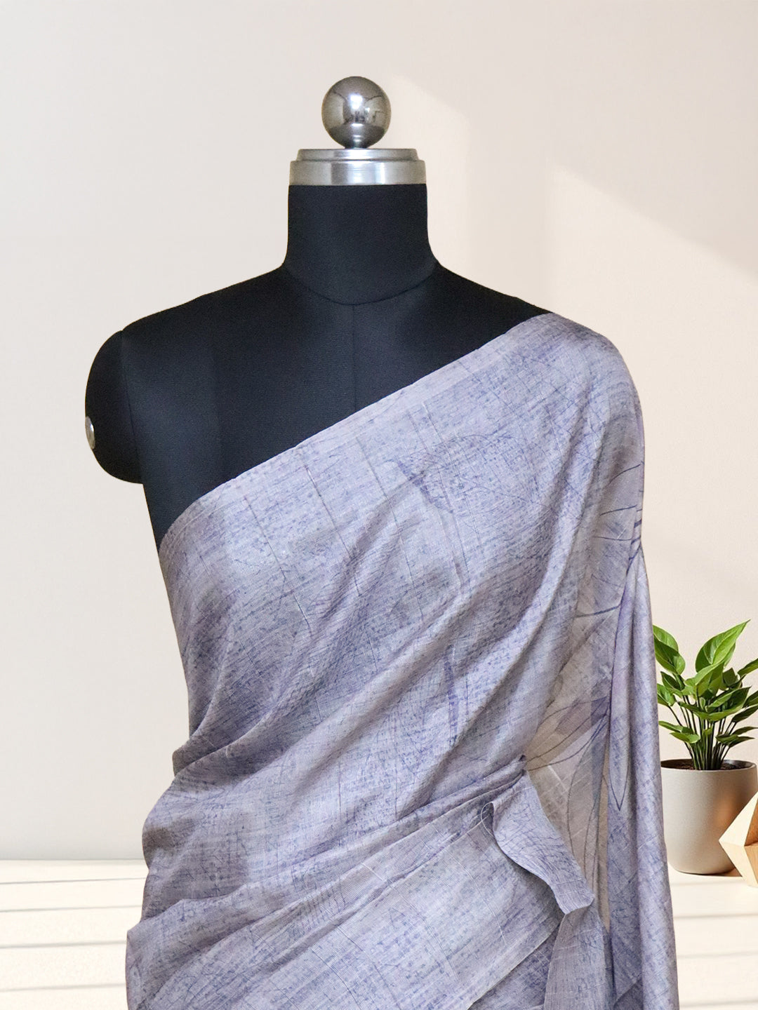 Women Light Lavender Semi Tussar Printed Saree ST310
