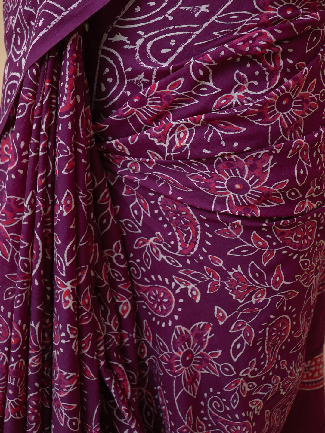 Women Burgendy Soft Cotton Printed Saree SCS168