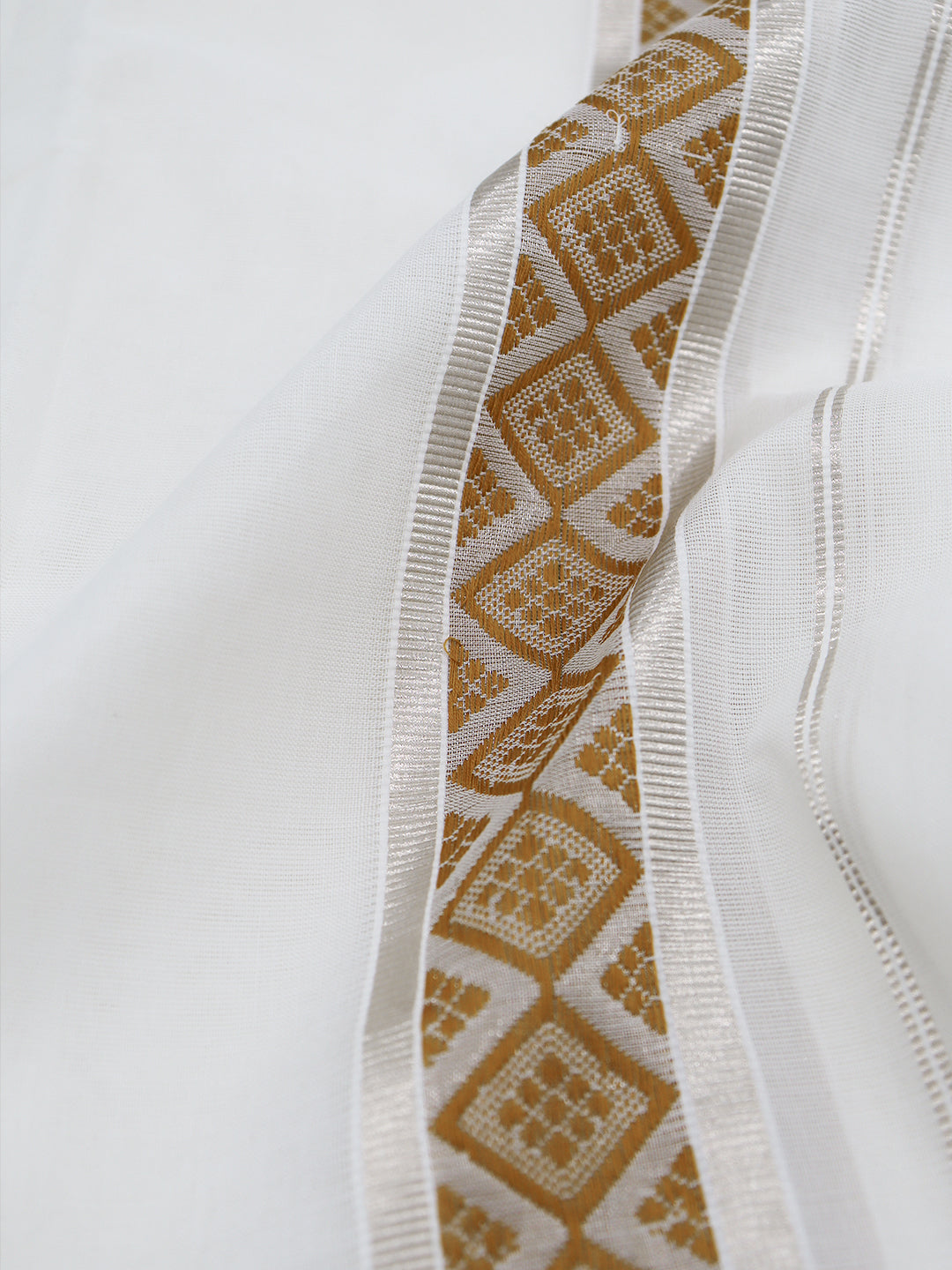 Men Premium Handloom White Dhoti with Fancy Border HLM74