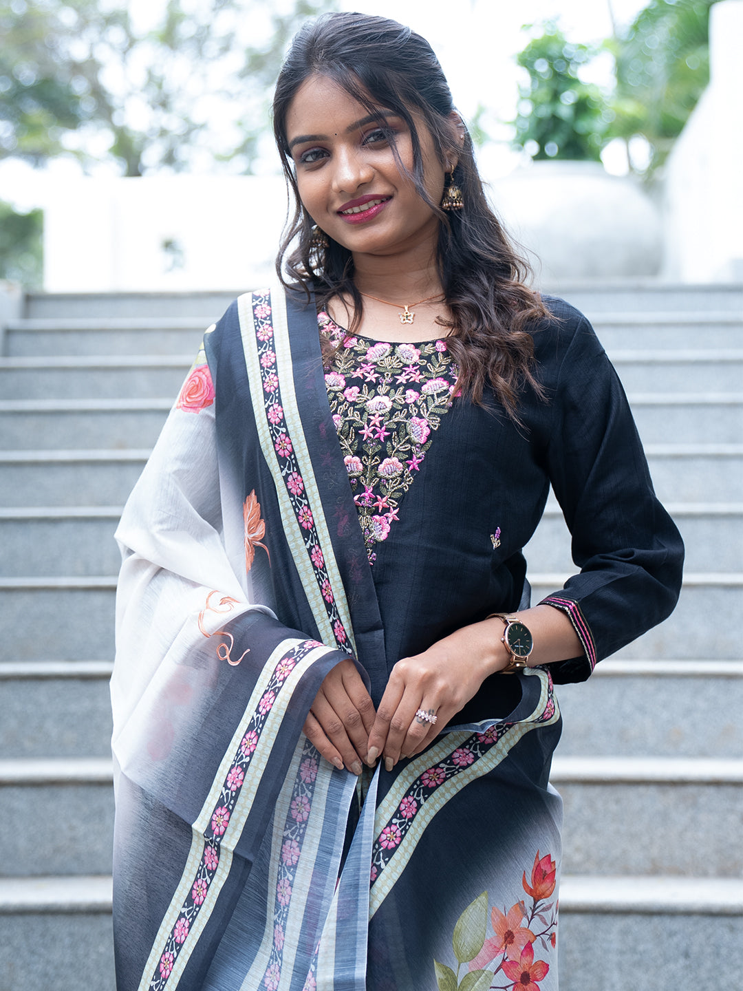 Women Black MM Silk Embroidered Kurti Set EKS106