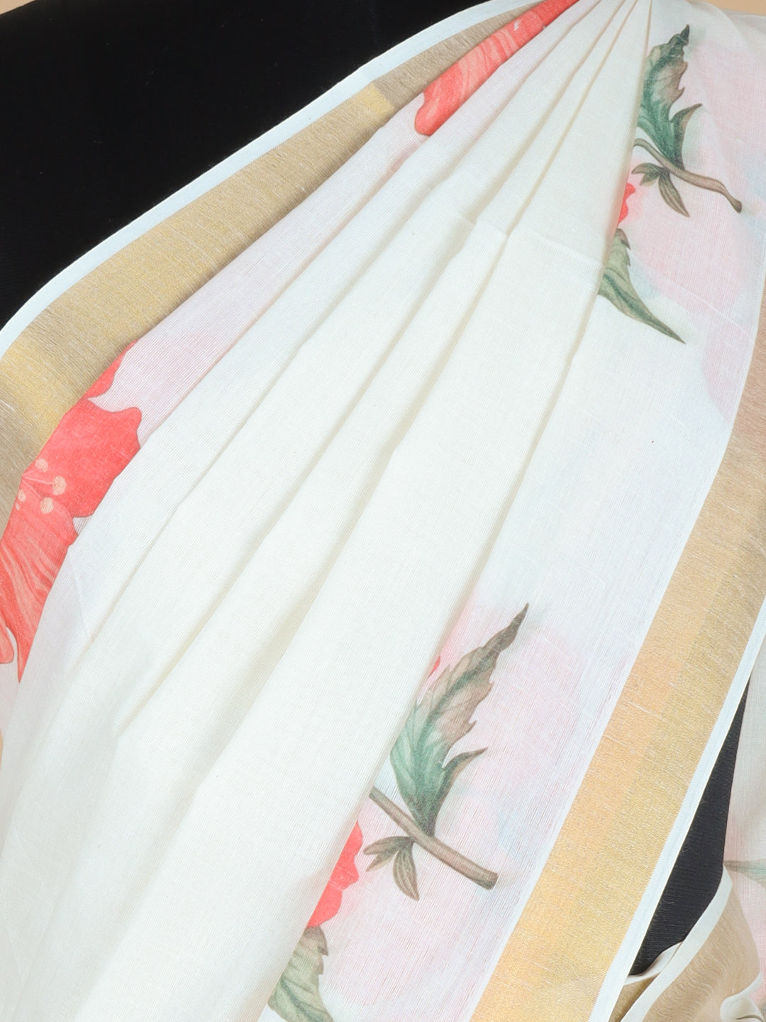 Women Kerala Cream Flower Design with Gold Border Saree KS208